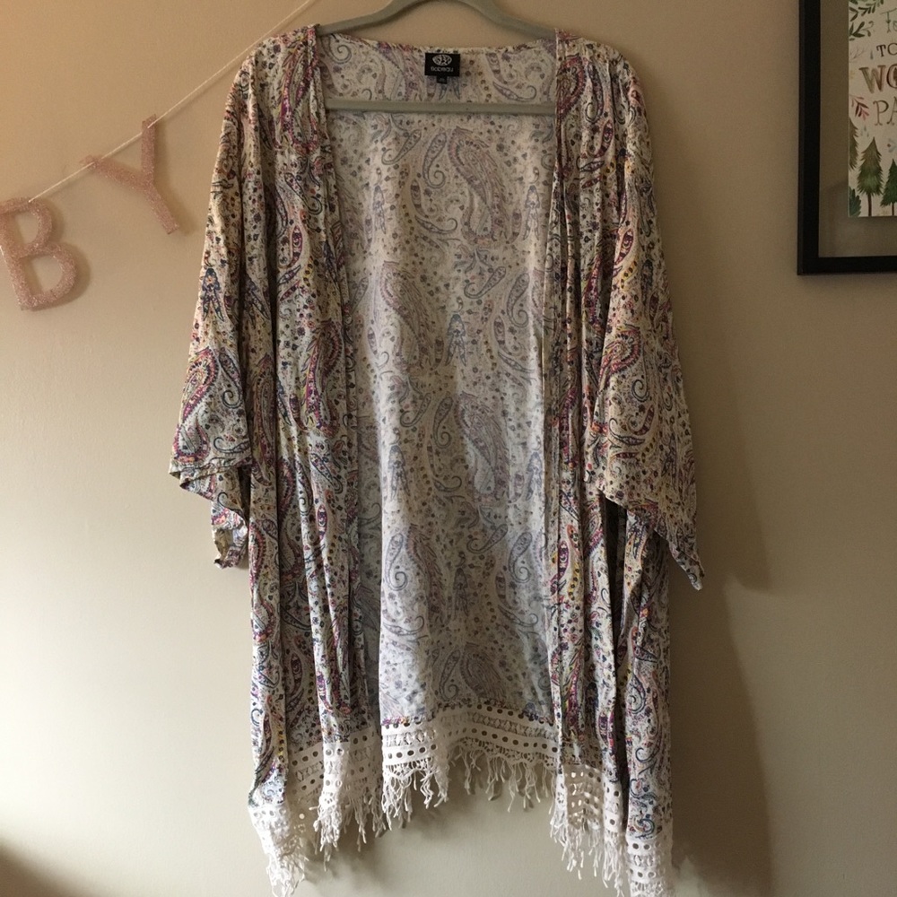Bobeau Paisley Kimono/Tunic with Crochet Fridge